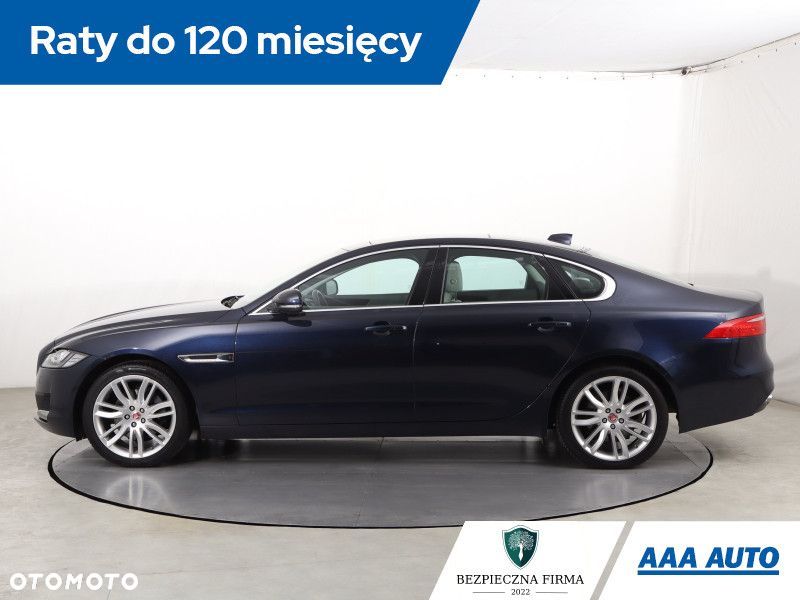 Jaguar XF - 4
