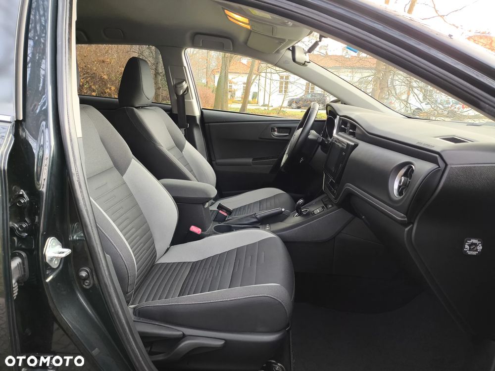 Toyota Auris - 26