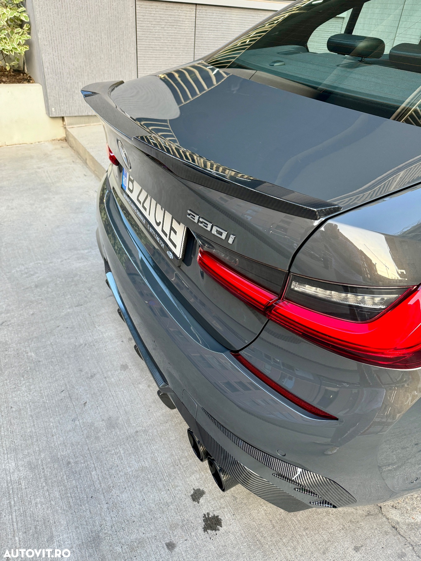 BMW Seria 3 330i AT M Sport - 8