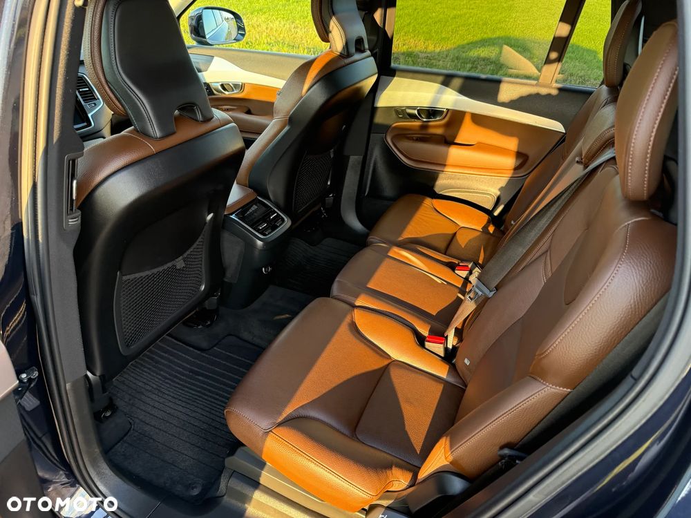 Volvo XC 90 D5 SCR AWD Momentum - 16