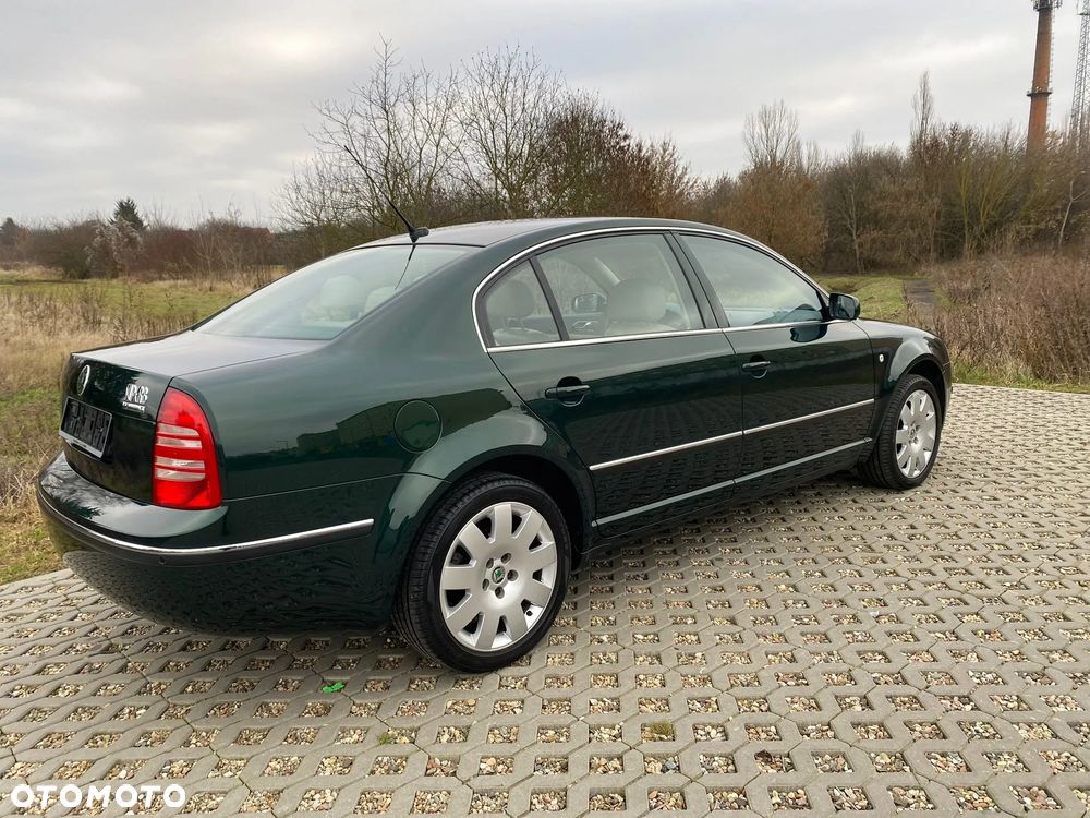 Skoda Superb 1.8 Turbo Exclusive - 22