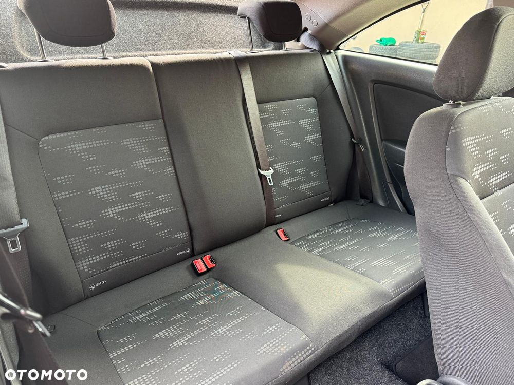 Opel Corsa 1.4 16V Edition - 13