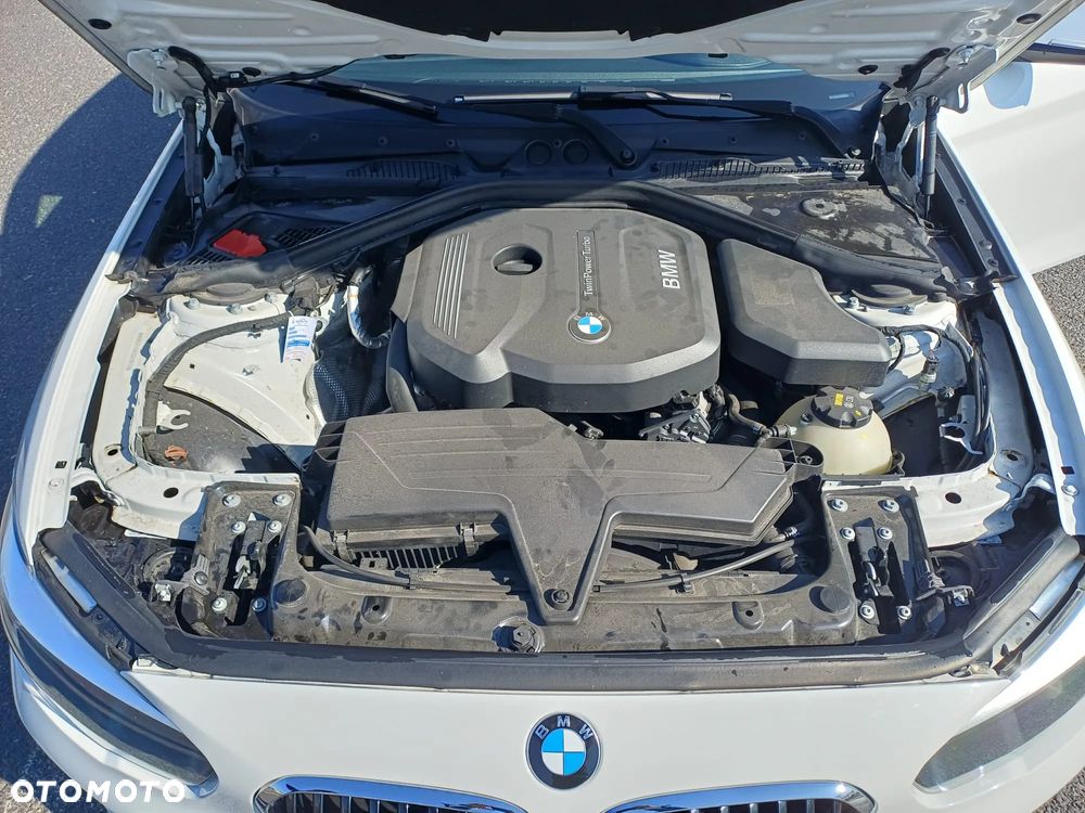 BMW Seria 1 116i - 10