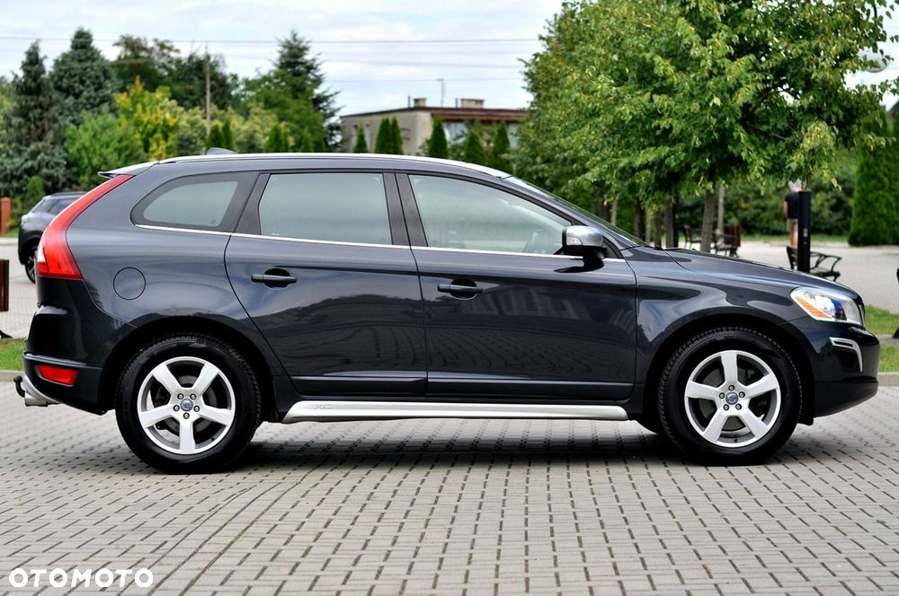 Volvo XC 60 D4 R-Design Summum - 2
