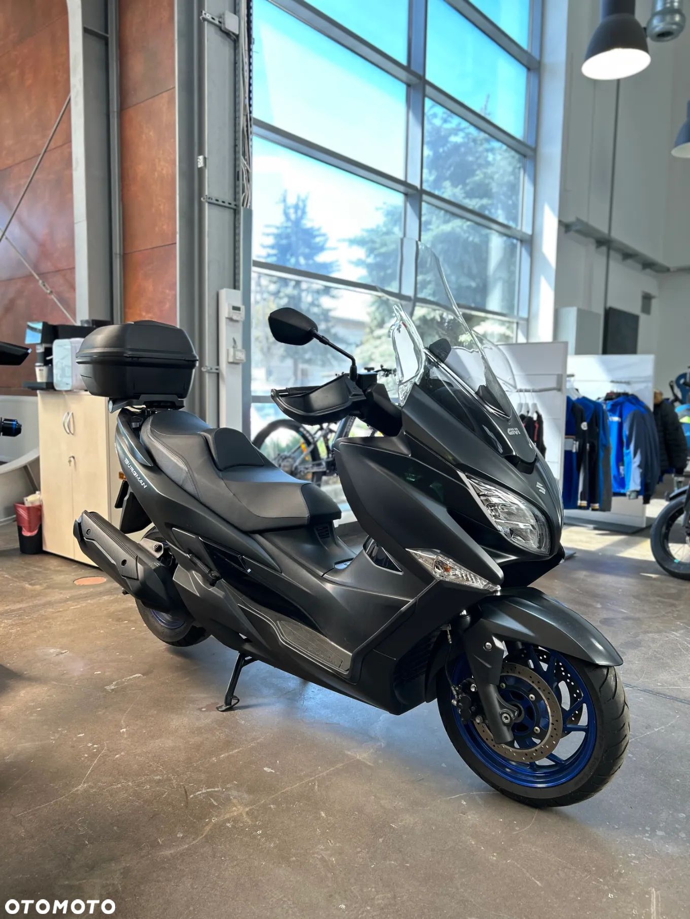 Suzuki Burgman - 1