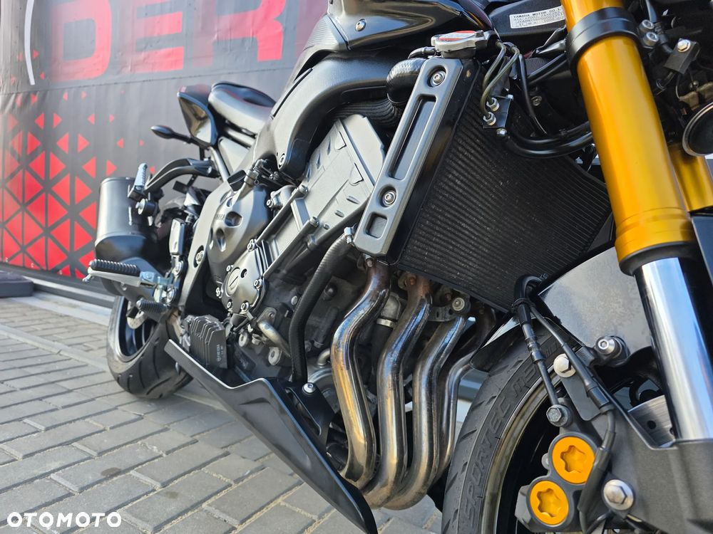Yamaha FZ8 - 25