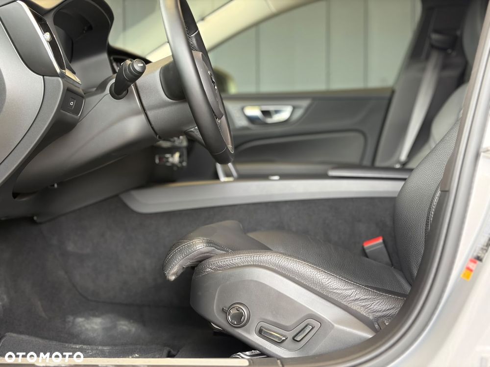 Volvo V60 B3 B Plus Bright - 10