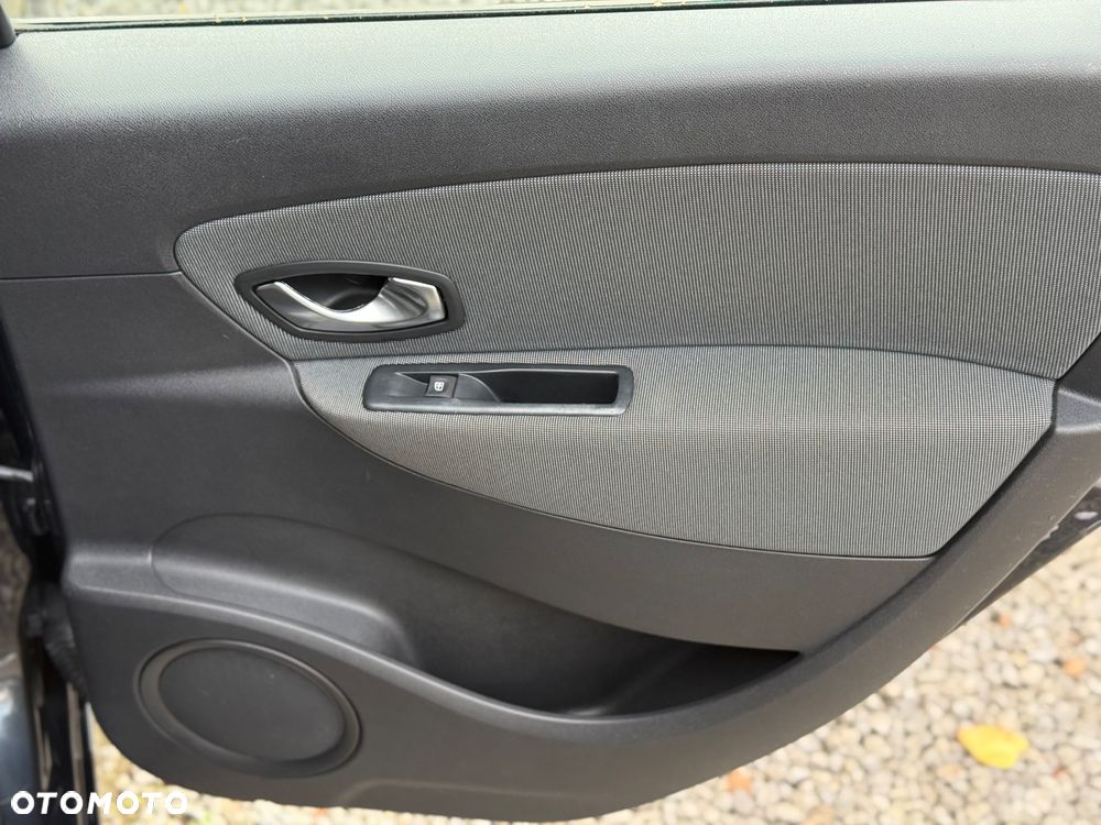 Renault Scenic - 28