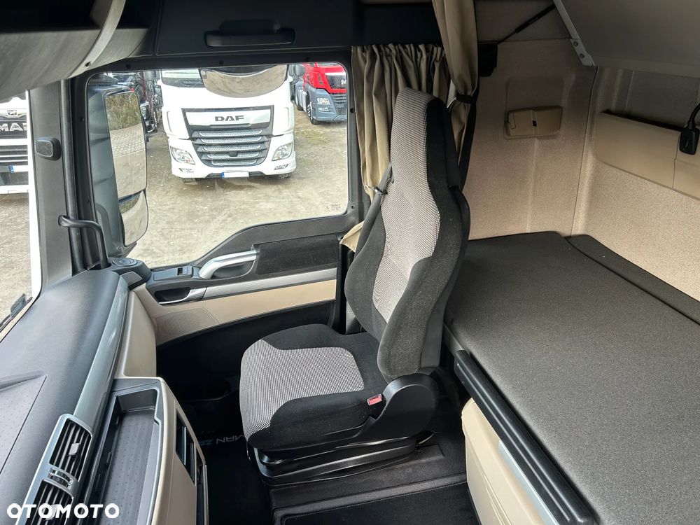 MAN TGX 18.460 KM AUTOMAT / 8 SZTUK / POLSKI SALON / 2 ZBIORNIKI PALIWOWE / LODÓWKA / BARDZO ŁADNY STAN !! - 31