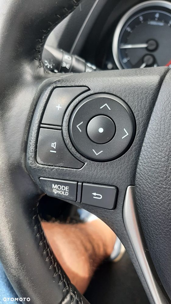 Toyota Auris 1.6 Life+ - 22