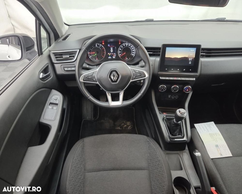 RENAULT Clio 2023 — imagine 3