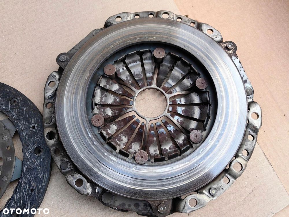 Sprzęgło BMW M43 1.6 1.8 1.9 benzyna 228mm dwumas tarcza docisk 7508409 - 8