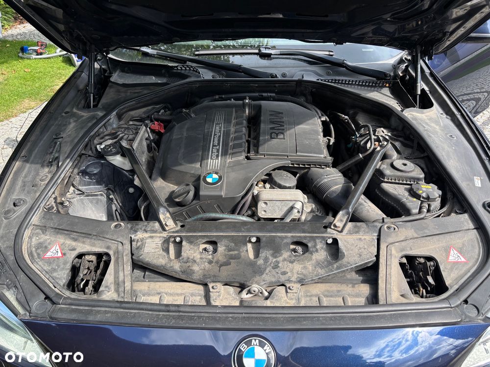BMW Seria 5 535i xDrive Sport-Aut Luxury Line - 30