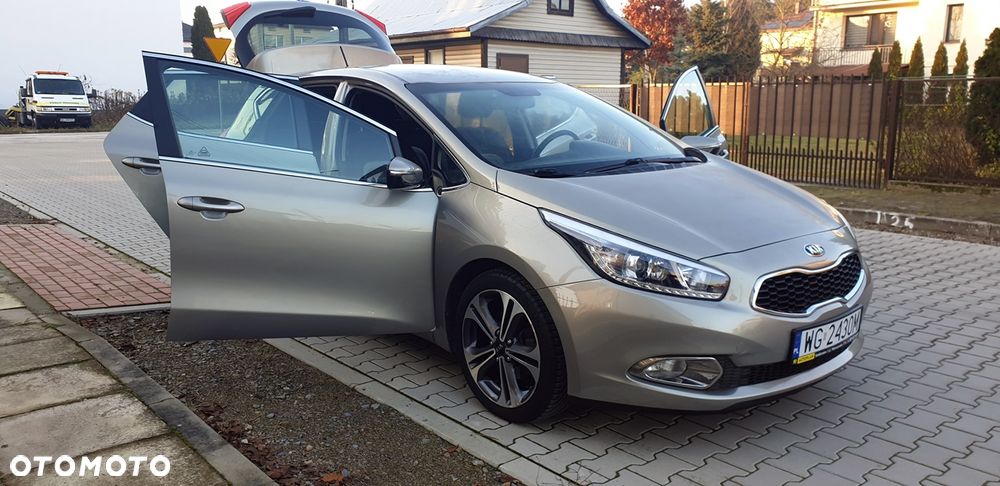 Kia Ceed 1.6 GDI L Business Line - 14