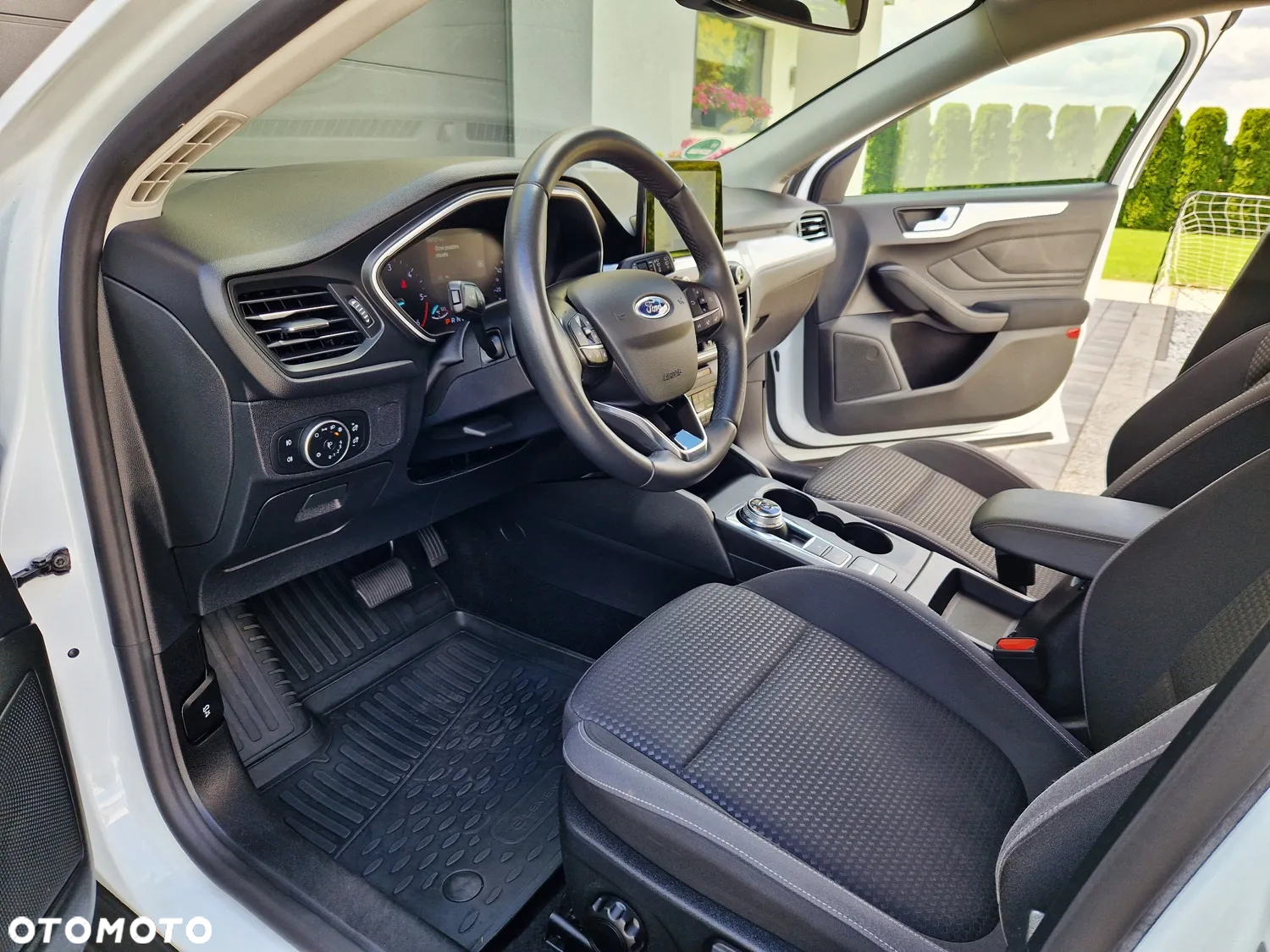 Ford Focus Turnier 1.5 EcoBlue Start-Stopp-System COOL&CONNECT DESIGN - 14