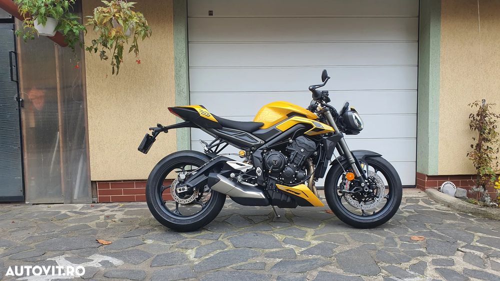 Triumph Street Triple 765RS - 6