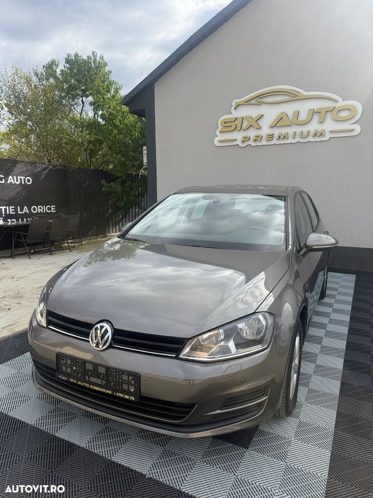 Volkswagen Golf - 12