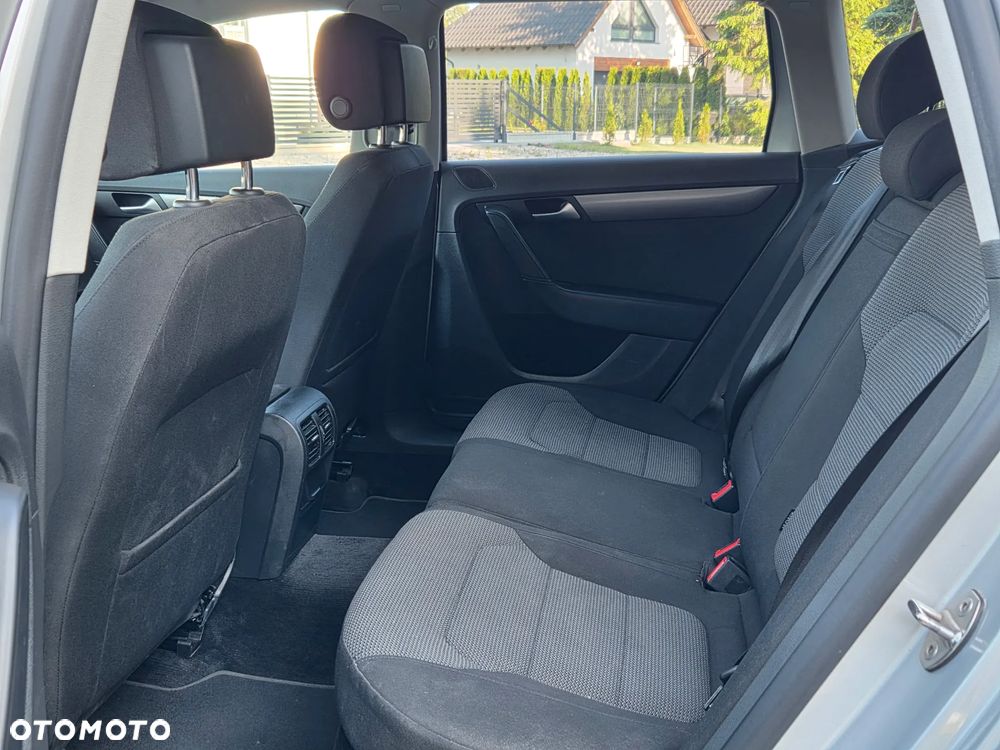 Volkswagen Passat Variant 2.0 TDI BlueMotion Technology Comfortline - 8