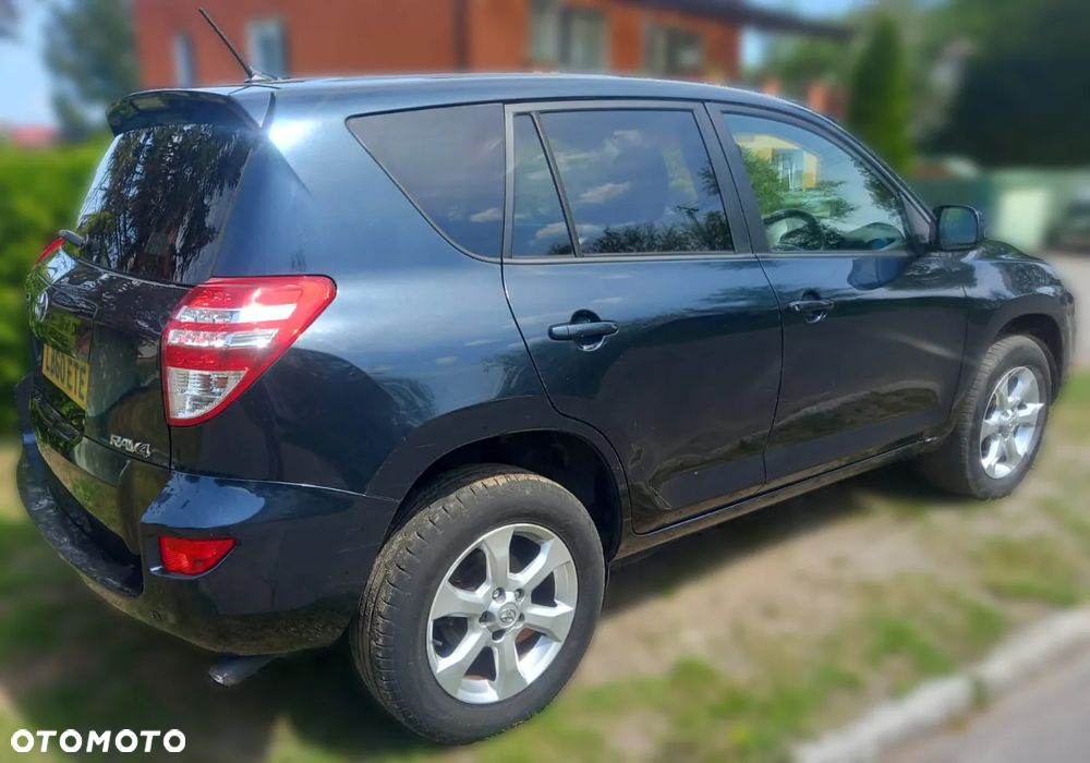 Toyota RAV4 2.2 D-4D 4x2 Life - 3