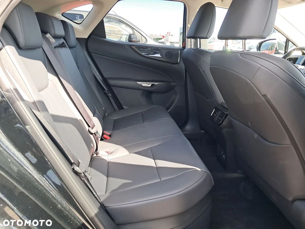 Lexus NX 350h Prestige AWD - 22