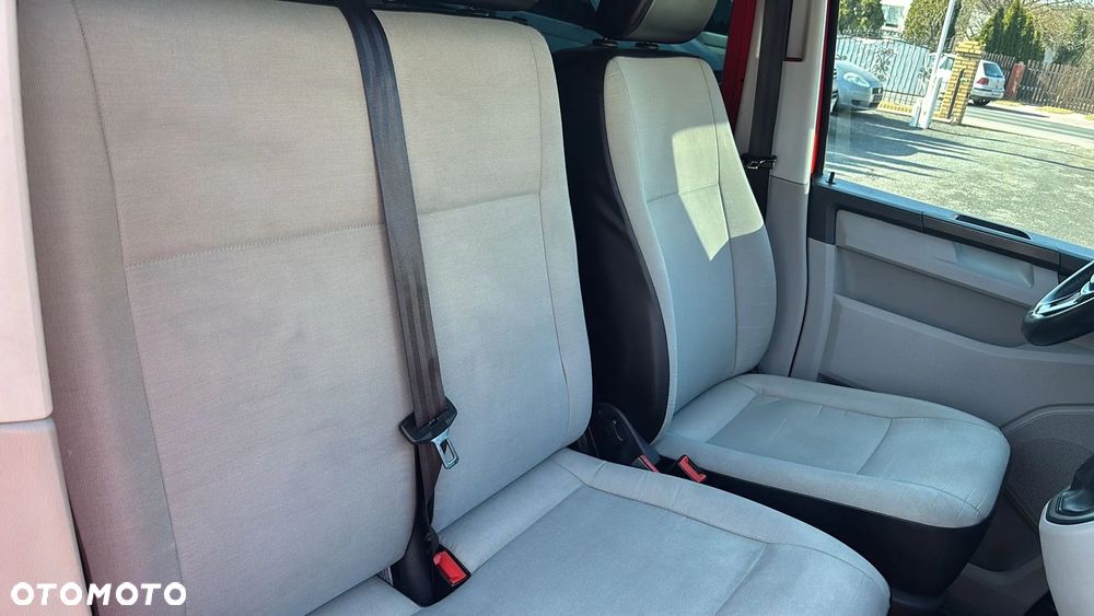 Volkswagen Transporter Kombi L1H1 DSG - 22