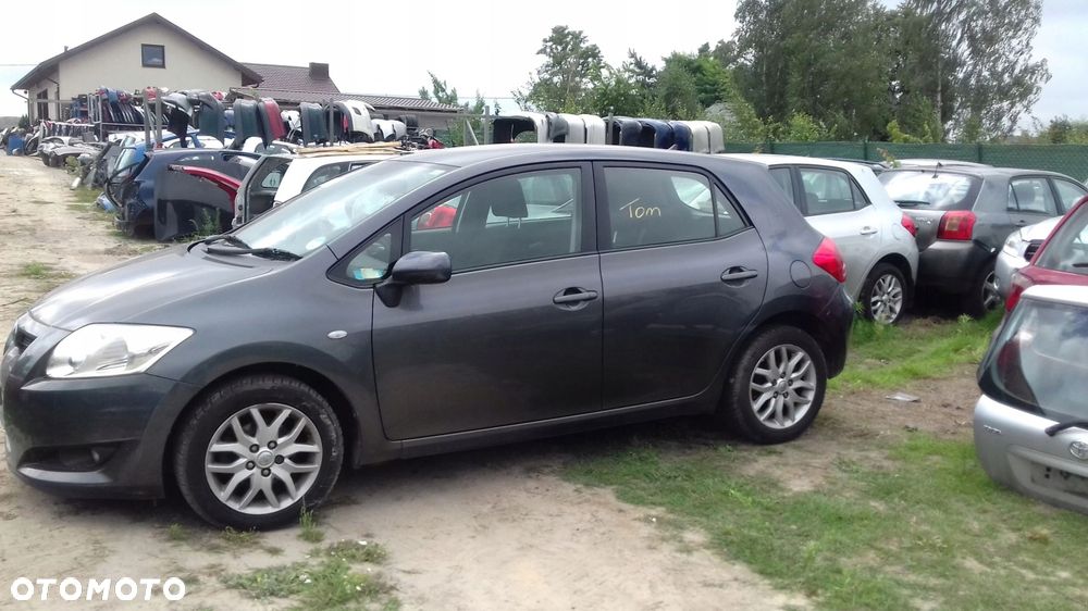 Toyota Auris I kolektor wydechowy 1,6 - 6