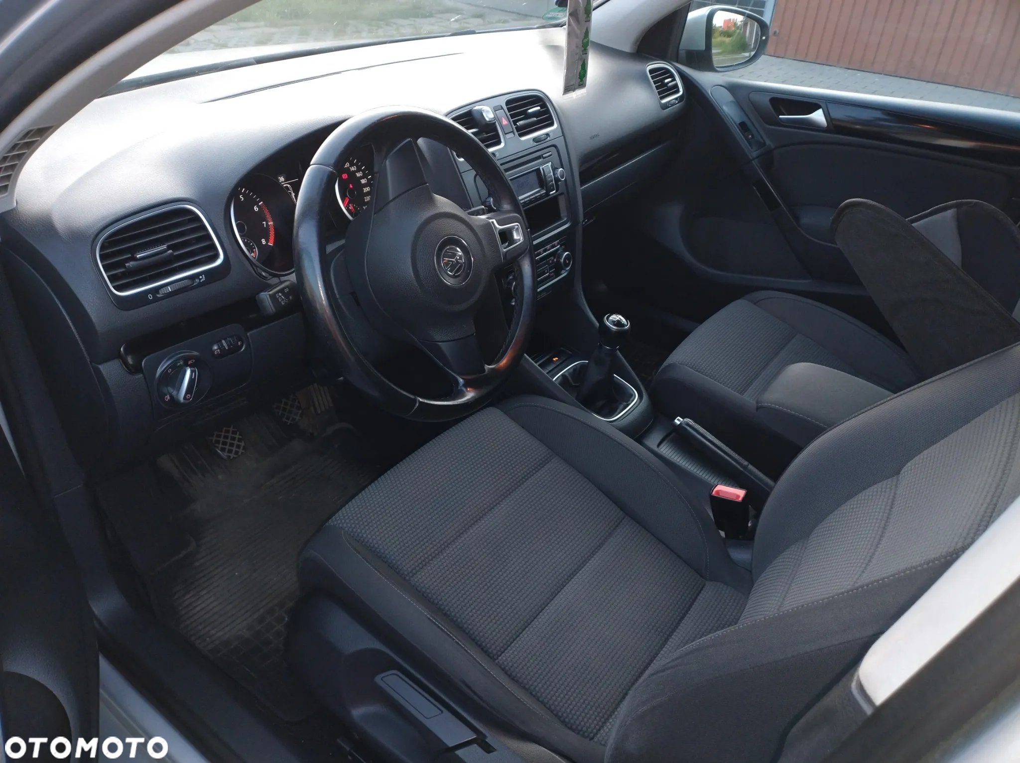 Volkswagen Golf 1.6 Comfortline - 14