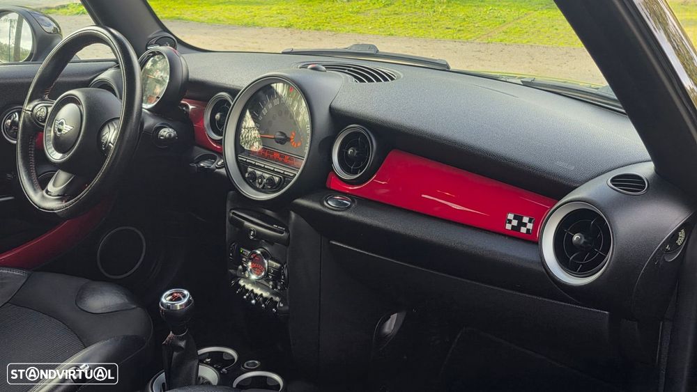 MINI 3 Portas John Cooper Works - 19