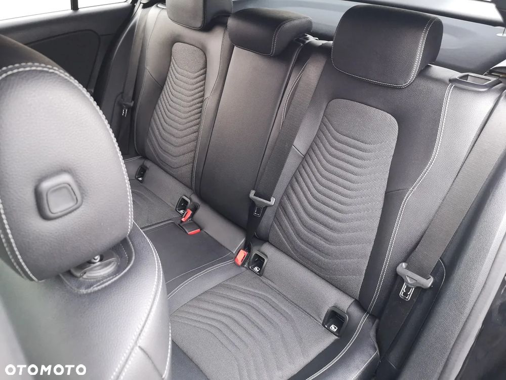 Mercedes-Benz Klasa A 180 d Edition 1 7G-DCT - 12