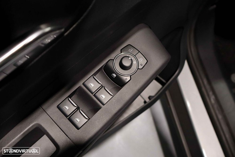 Ford Tourneo Courier 1.0 EcoBoost Titanium - 14