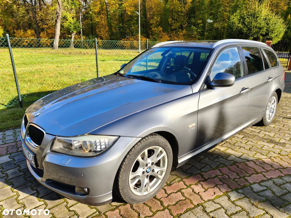 BMW 3 Series 2011 photo 5