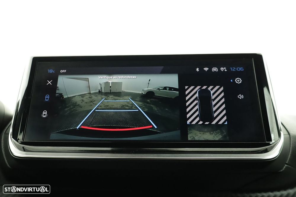 Peugeot 2008 1.2 PureTech Allure - 11