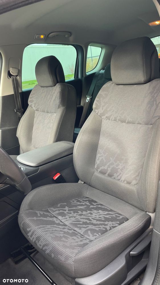 Peugeot 3008 2.0 HDi HYbrid4 - 6