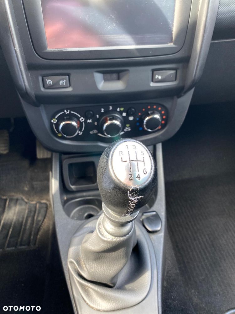 Dacia Duster 1.2 TCe Laureate - 2