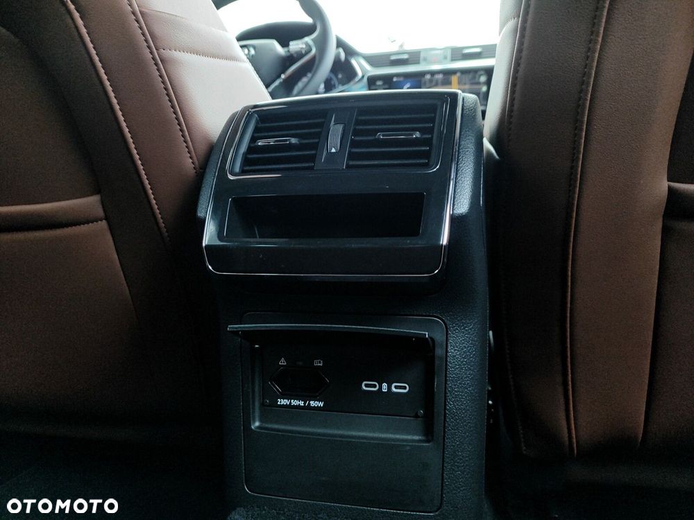 Skoda Superb 2.0 TDI SCR L&K DSG - 14