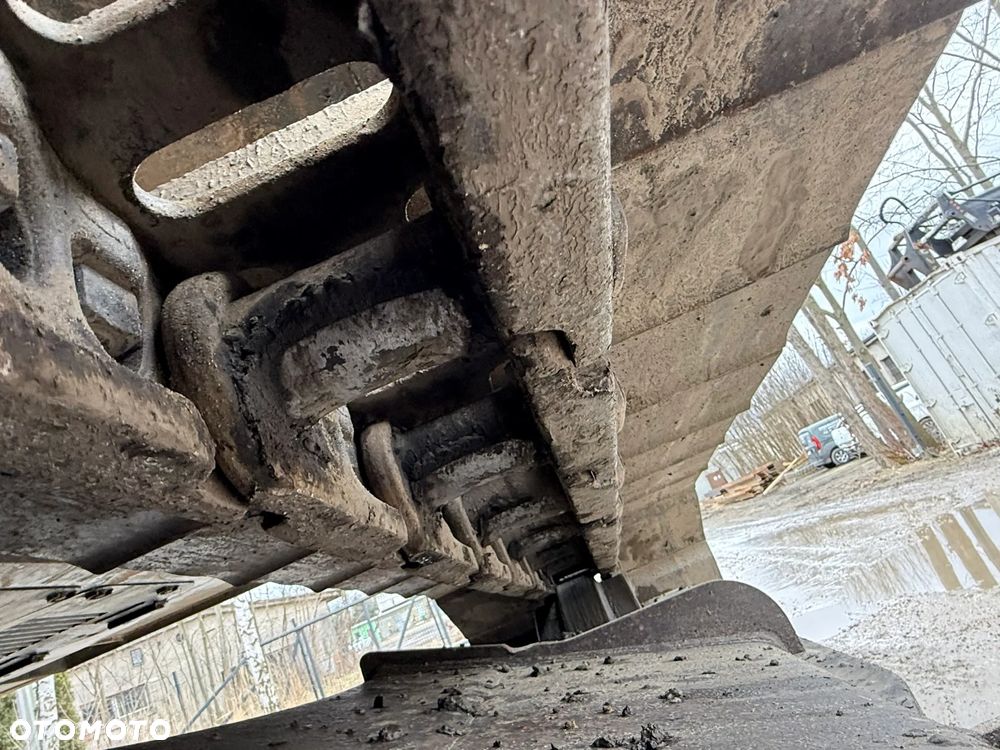 Hyundai HX 300 L - 17