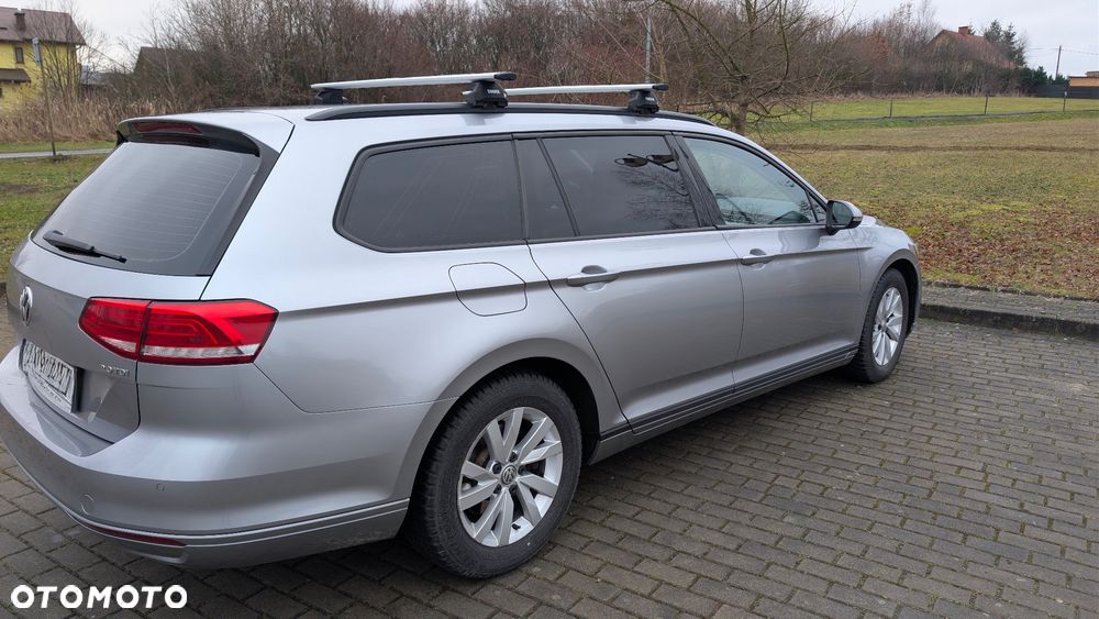 Volkswagen Passat 2.0 TDI BMT Trendline - 3