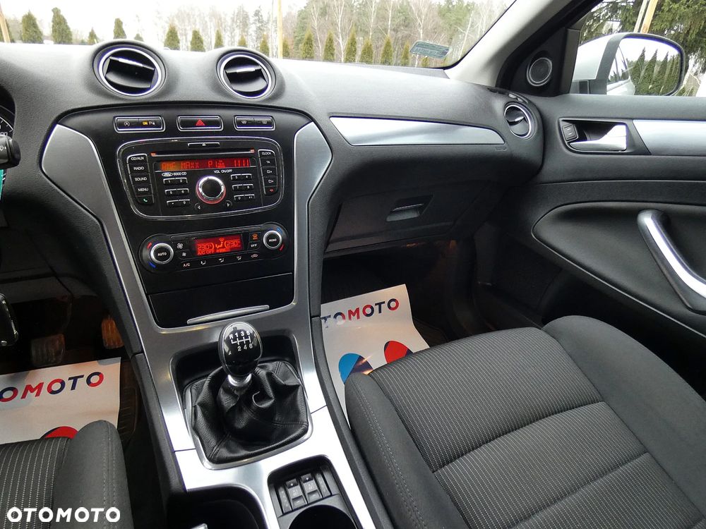 Ford Mondeo SW 1.6 T Platinium X Plus (Trend) - 23