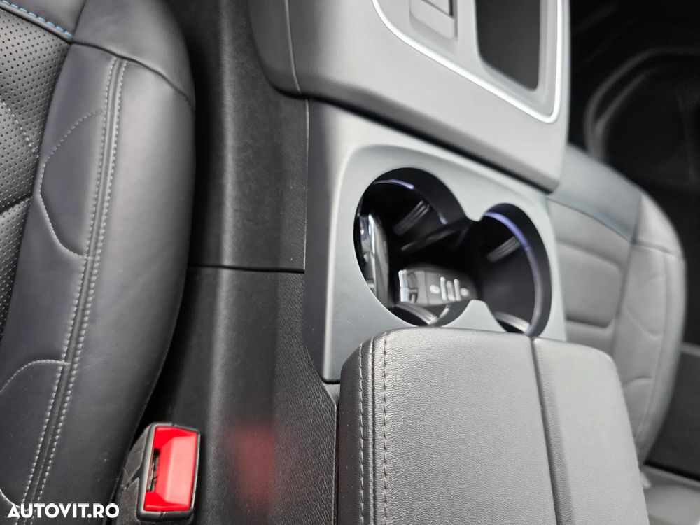 Citroën C5 Aircross 1.6 PHEV FWD 225 EAT8 Shine - 33
