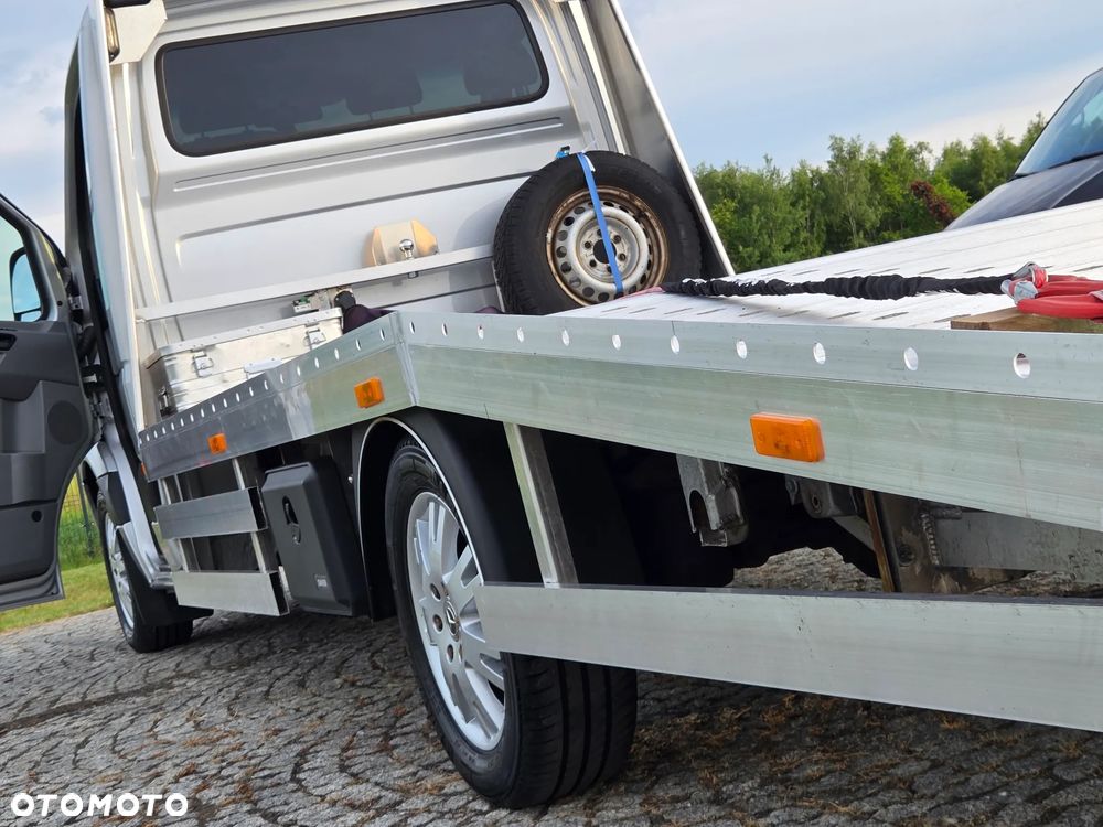Mercedes-Benz Sprinter - 21