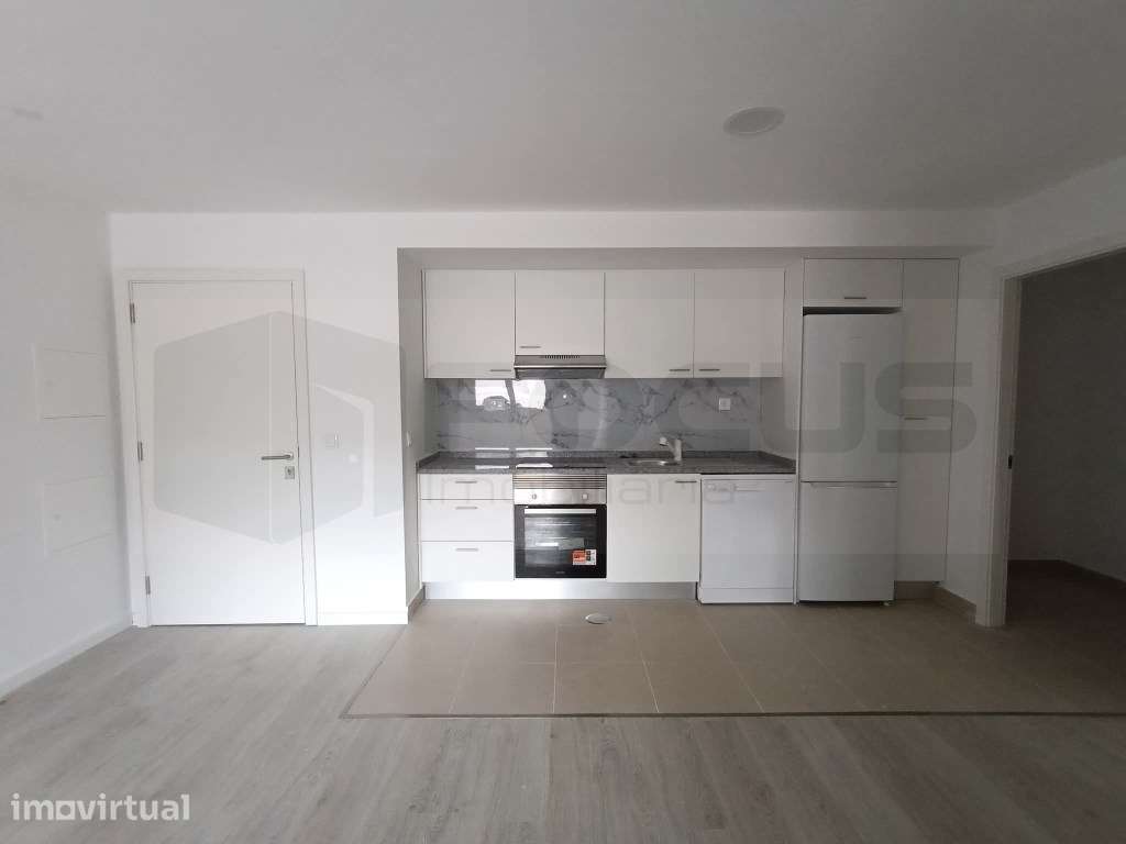 Apartamento T2 a 5 minutos da Universidade - Aveiro - Grande imagem: 2/21
