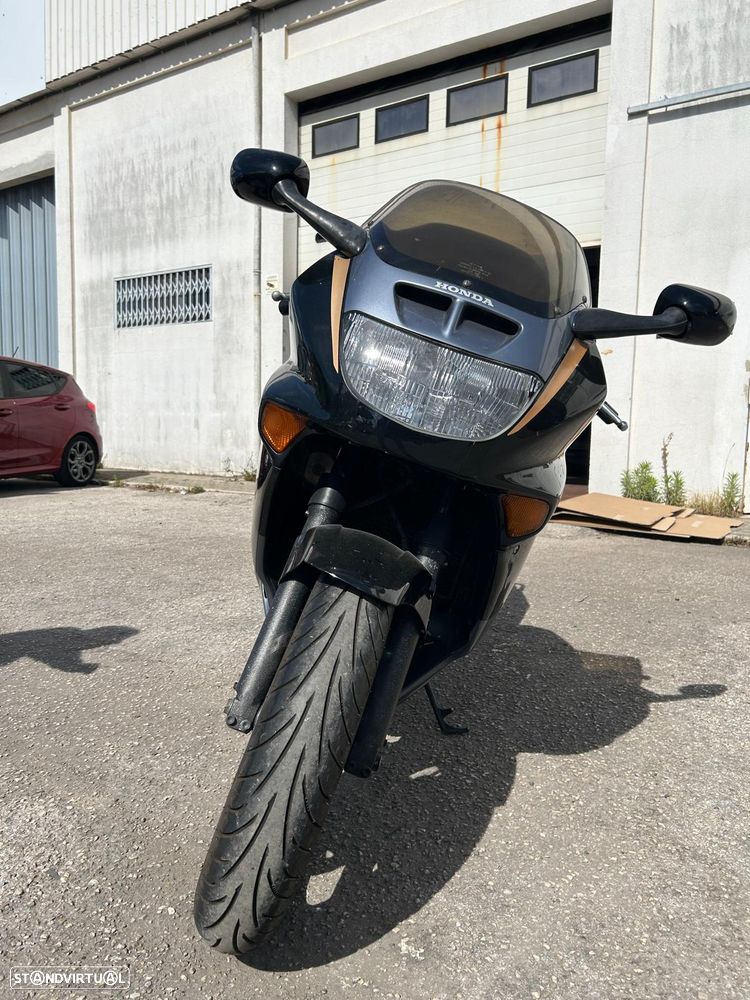 Honda CBR - 11