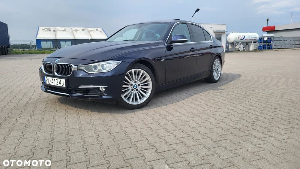 BMW Seria 3 328i Luxury Line - 1
