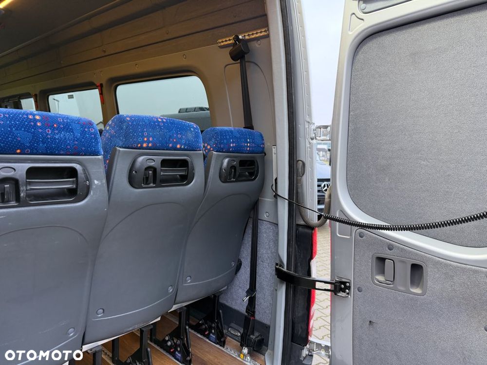 Mercedes-Benz Sprinter 516 Nr. Oferty: 20 - 28
