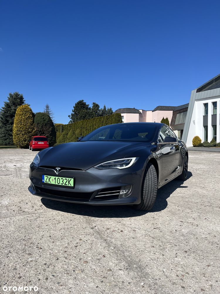 Tesla Model S Long Range Plus - 4