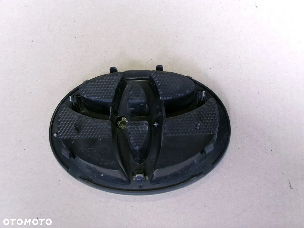 ZNACZEK EMBLEMAT TOYOTA VERSO 09-13 - 3