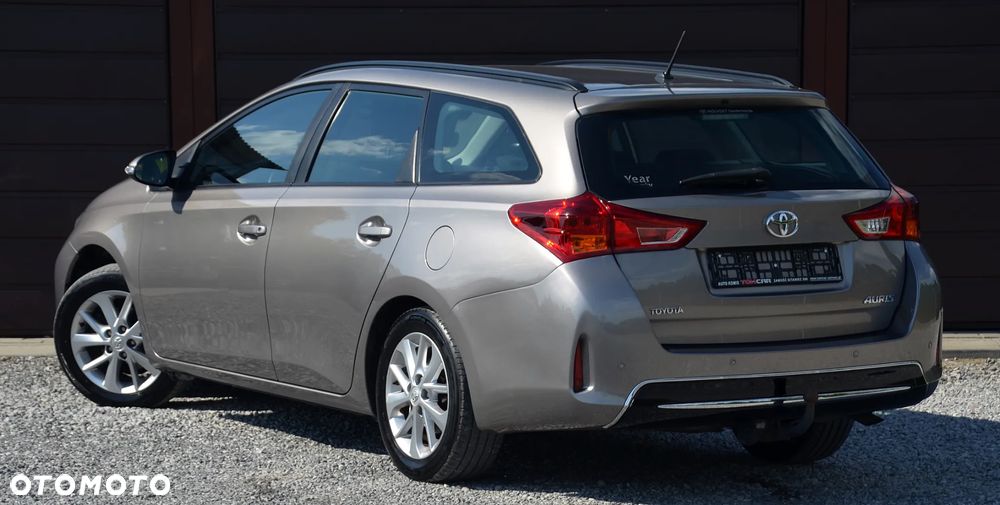 Toyota Auris - 5