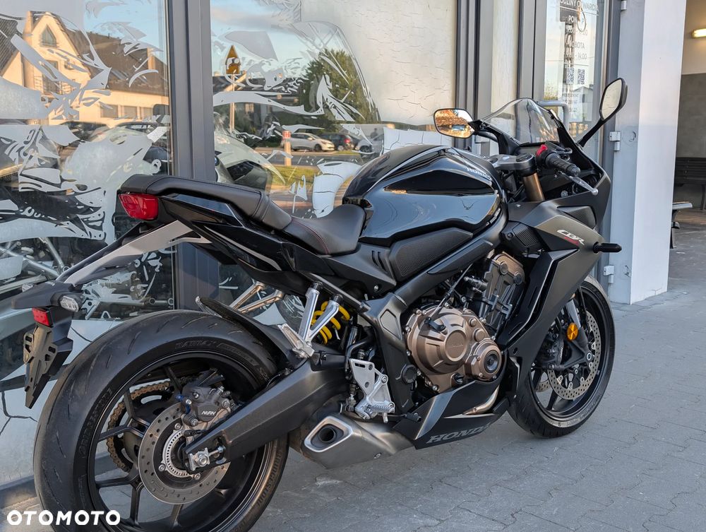 Honda CBR - 13