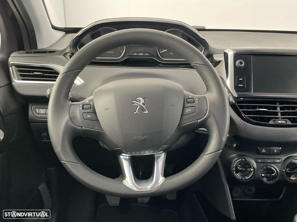 Peugeot 2008 1.2 PureTech Signature - 14