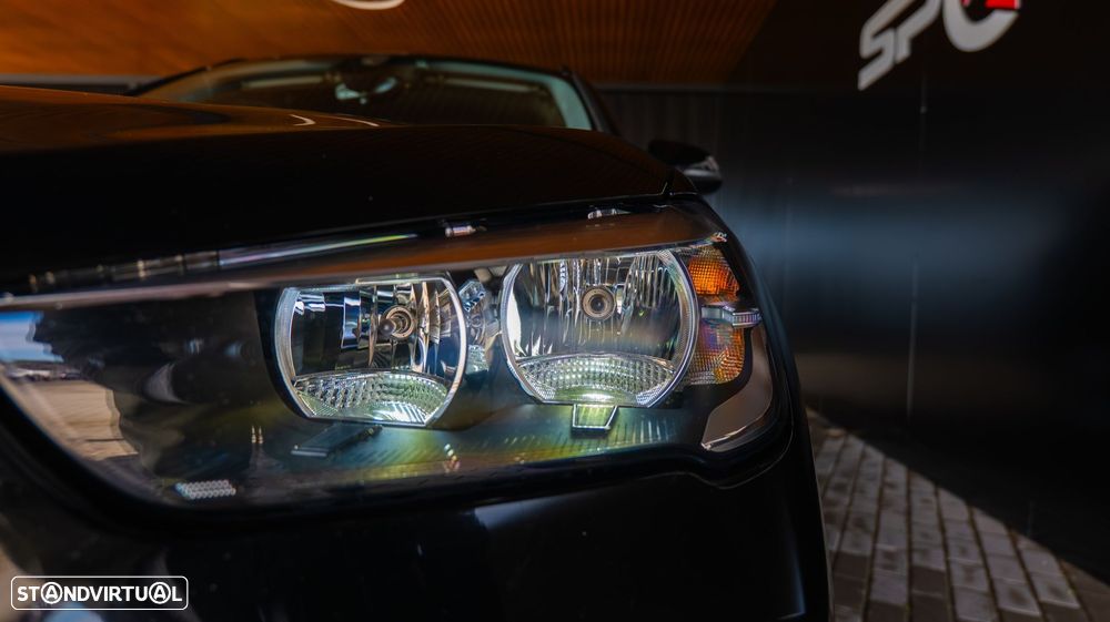 BMW X1 16 d sDrive Auto - 28